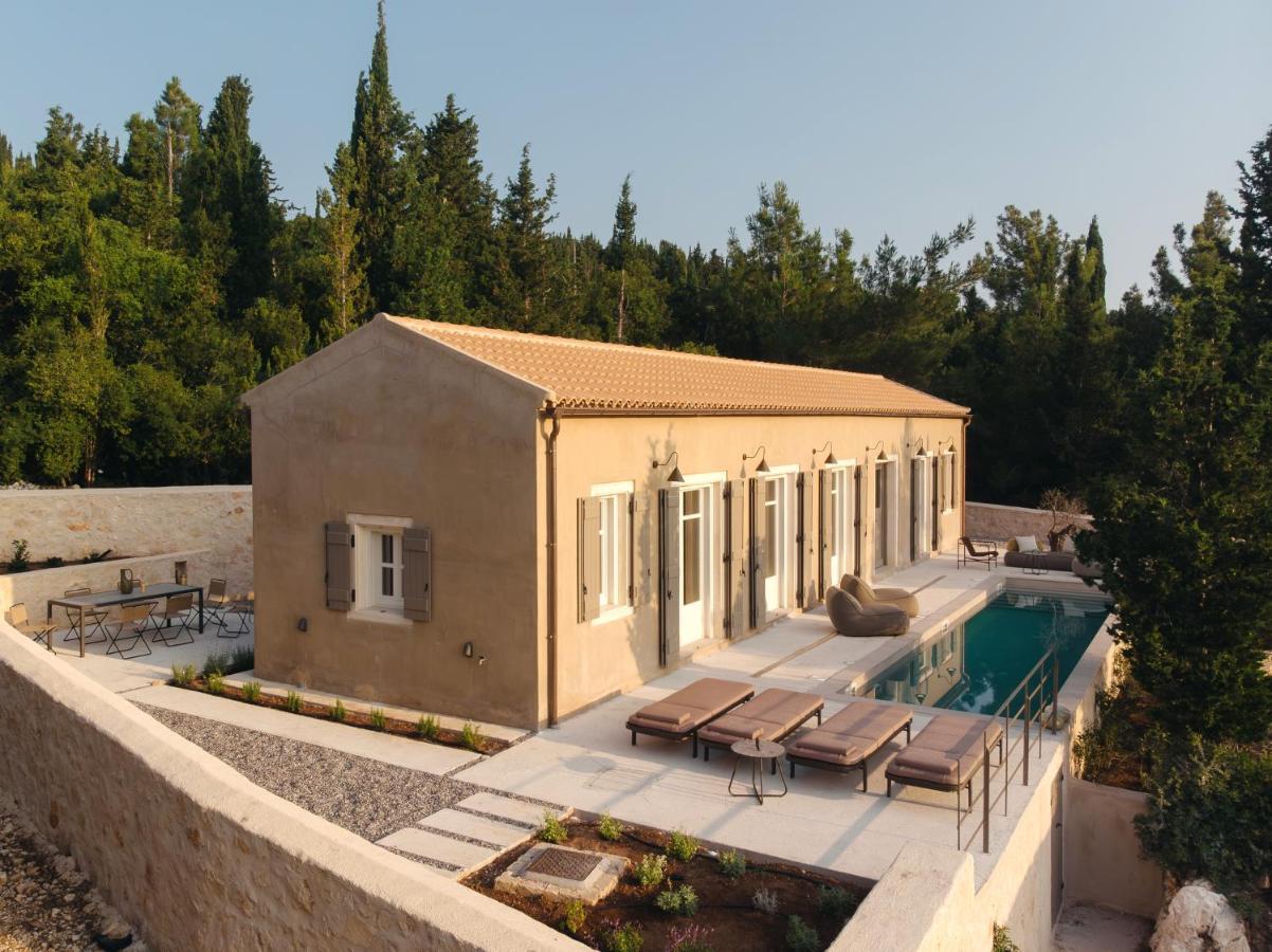 F Topia Villas Fiskardo Exterior photo