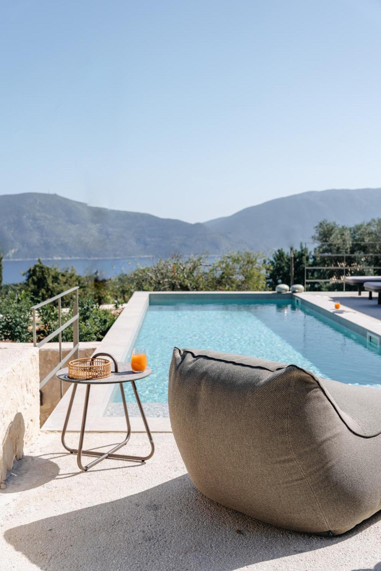 F Topia Villas Fiskardo Exterior photo